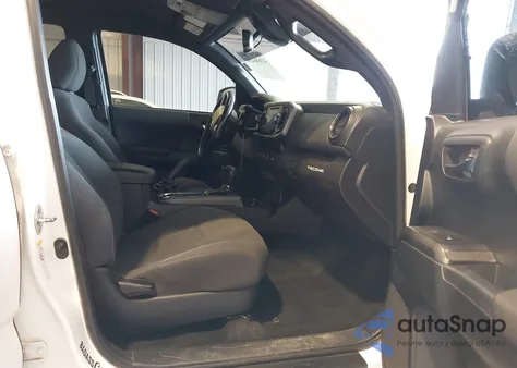 2018 Toyota Tacoma Trd Sport z USA, uszkodzony, nr VIN 3TMDZ5BN6JM039722